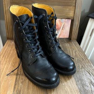Womens Frye boots